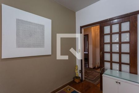 Casa para alugar com 300m², 5 quartos e 2 vagas Casa para alugar com 300m², 5 quartos e 2 vagasQuarto 1