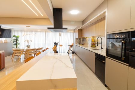 Apartamento à venda com 150m², 3 quartos e 3 vagasCozinha