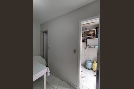 Casa à venda com 184m², 5 quartos e 2 vagas Casa à venda com 184m², 5 quartos e 2 vagasQuarto de Serviço