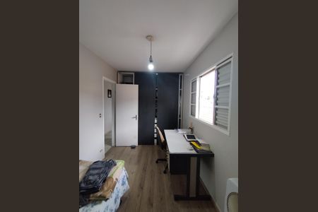 Casa à venda com 184m², 5 quartos e 2 vagas Casa à venda com 184m², 5 quartos e 2 vagasQuarto 2