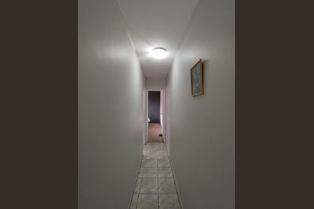 Casa à venda com 184m², 5 quartos e 2 vagas Casa à venda com 184m², 5 quartos e 2 vagasCorredor