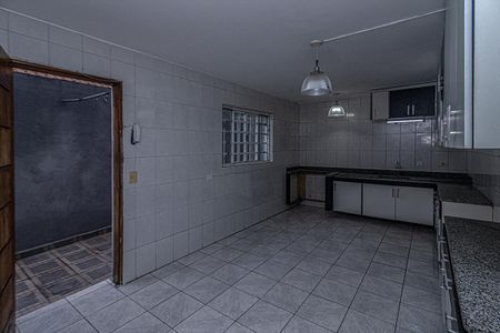 Casa para alugar com 184m², 4 quartos e 2 vagasCozinha