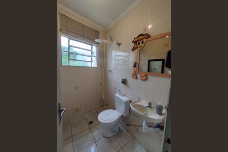 Casa à venda com 184m², 5 quartos e 2 vagas Casa à venda com 184m², 5 quartos e 2 vagasBanheiro - Edícula