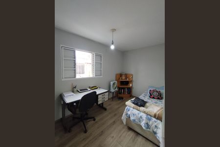 Casa à venda com 184m², 5 quartos e 2 vagas Casa à venda com 184m², 5 quartos e 2 vagasQuarto 2