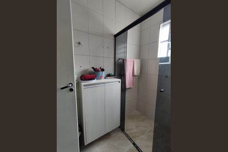 Casa à venda com 184m², 5 quartos e 2 vagas Casa à venda com 184m², 5 quartos e 2 vagasBanheiro Social