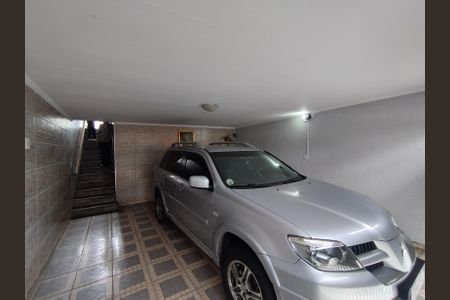 Casa à venda com 184m², 5 quartos e 2 vagas Casa à venda com 184m², 5 quartos e 2 vagasGaragem