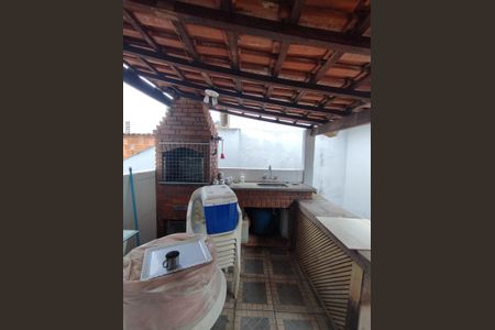 Casa à venda com 184m², 5 quartos e 2 vagas Casa à venda com 184m², 5 quartos e 2 vagasChurrasqueira