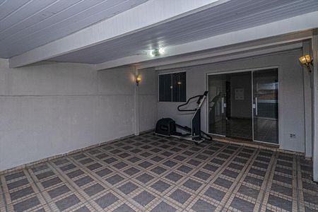 Sacada de casa para alugar com 4 quartos, 184m² em Sacomã, São Paulo