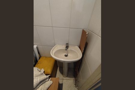 Casa à venda com 184m², 5 quartos e 2 vagas Casa à venda com 184m², 5 quartos e 2 vagasBanheiro de serviço