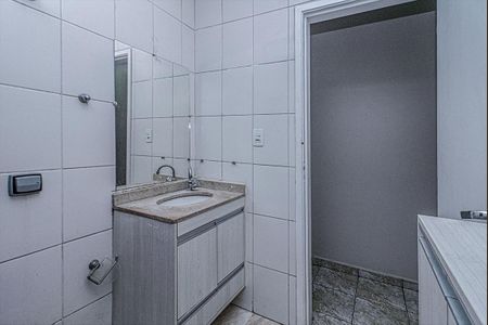 Casa para alugar com 184m², 4 quartos e 2 vagasBanheiro social 2