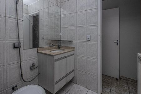 Casa para alugar com 184m², 4 quartos e 2 vagasBanheiro na suíte