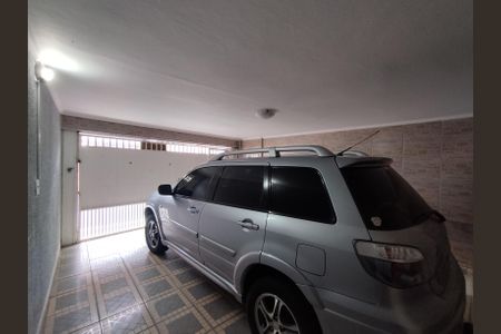 Casa à venda com 184m², 5 quartos e 2 vagas Casa à venda com 184m², 5 quartos e 2 vagasGaragem