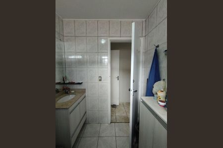 Casa à venda com 184m², 5 quartos e 2 vagas Casa à venda com 184m², 5 quartos e 2 vagasBanheiro da Suíte