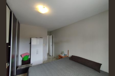 Casa à venda com 184m², 5 quartos e 2 vagas Casa à venda com 184m², 5 quartos e 2 vagasSuíte