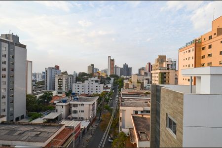 Apartamento à venda com 100m², 4 quartos e 1 vaga Apartamento à venda com 100m², 4 quartos e 1 vagaVista