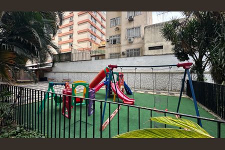 Apartamento à venda com 300m², 4 quartos e 1 vaga Apartamento à venda com 300m², 4 quartos e 1 vagaÁrea comum