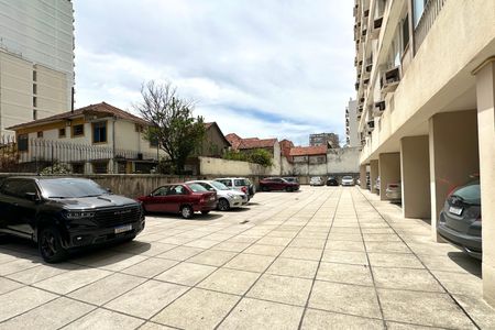 Apartamento à venda com 300m², 4 quartos e 1 vaga Apartamento à venda com 300m², 4 quartos e 1 vagaÁrea comum