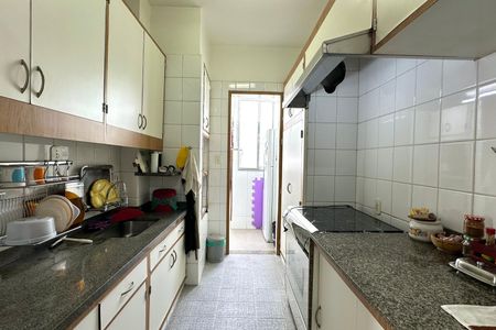 Apartamento à venda com 300m², 4 quartos e 1 vaga Apartamento à venda com 300m², 4 quartos e 1 vagaCozinha