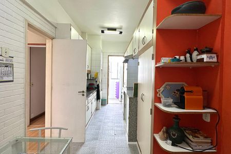 Apartamento à venda com 300m², 4 quartos e 1 vaga Apartamento à venda com 300m², 4 quartos e 1 vagaCozinha