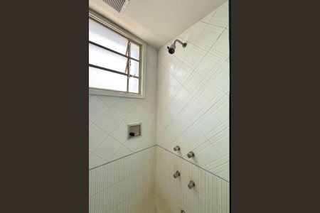 Apartamento à venda com 300m², 4 quartos e 1 vaga Apartamento à venda com 300m², 4 quartos e 1 vagaBanheiro