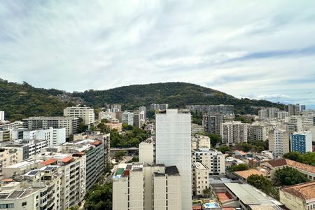 Apartamento à venda com 300m², 4 quartos e 1 vaga Apartamento à venda com 300m², 4 quartos e 1 vagaQuarto 3