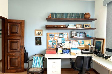 Apartamento à venda com 300m², 4 quartos e 1 vaga Apartamento à venda com 300m², 4 quartos e 1 vagaQuarto 3