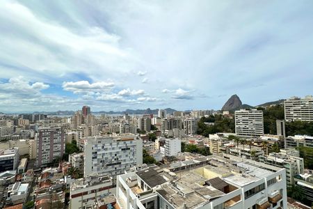 Apartamento à venda com 300m², 4 quartos e 1 vaga Apartamento à venda com 300m², 4 quartos e 1 vagaQuarto 4