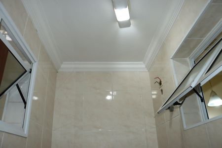 Casa de condomínio para alugar com 320m², 5 quartos e 4 vagasBanheiro da Suíte 1