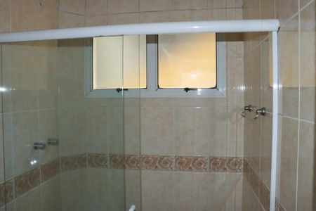 Casa de condomínio para alugar com 320m², 5 quartos e 4 vagasBanheiro da Suíte 3