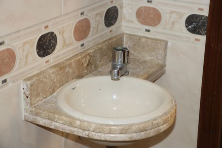 Casa de condomínio para alugar com 320m², 5 quartos e 4 vagasBanheiro da Suíte 1