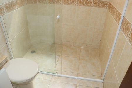 Casa de condomínio para alugar com 320m², 5 quartos e 4 vagasBanheiro da Suíte 3