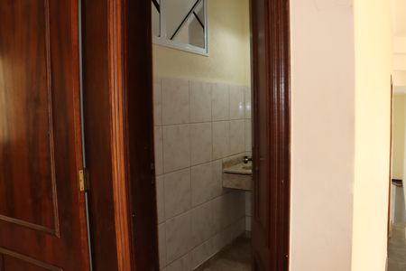 Casa de condomínio para alugar com 320m², 5 quartos e 4 vagasHall