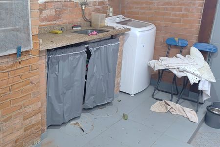 Casa de condomínio à venda com 65m², 2 quartos e 1 vaga Casa de condomínio à venda com 65m², 2 quartos e 1 vagaÁrea de Serviço