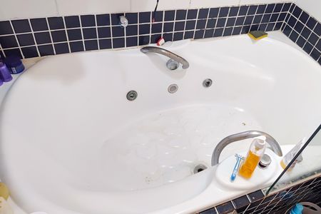 Casa de condomínio à venda com 65m², 2 quartos e 1 vaga Casa de condomínio à venda com 65m², 2 quartos e 1 vagaBanheiro Social