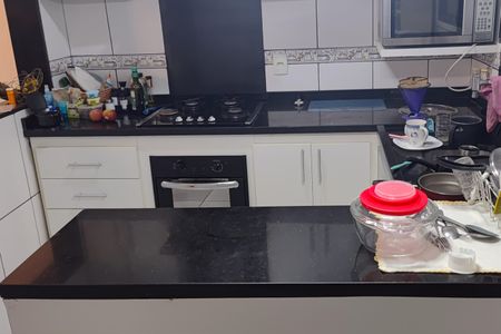 Casa de condomínio à venda com 65m², 2 quartos e 1 vaga Casa de condomínio à venda com 65m², 2 quartos e 1 vagaCozinha