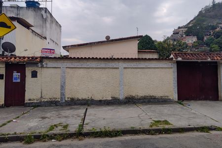 Casa de condomínio à venda com 65m², 2 quartos e 1 vaga Casa de condomínio à venda com 65m², 2 quartos e 1 vagaFachada/Placa