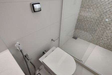 Casa de condomínio para alugar com 283m², 3 quartos e 2 vagasBanheiro da Suíte 1