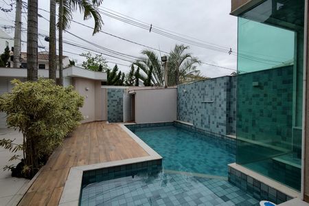 Casa de condomínio para alugar com 283m², 3 quartos e 2 vagasPiscina