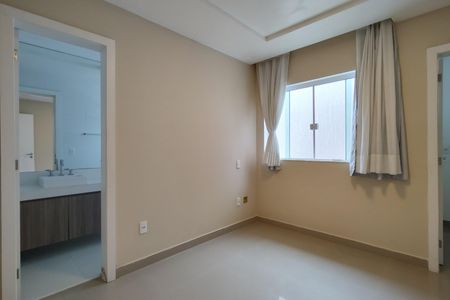 Casa de condomínio para alugar com 283m², 3 quartos e 2 vagasSuíte