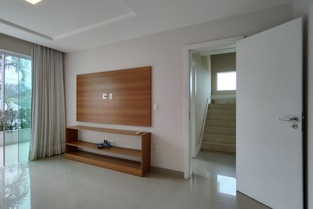 Casa de condomínio para alugar com 283m², 3 quartos e 2 vagas Casa de condomínio para alugar com 283m², 3 quartos e 2 vagasSuíte 2