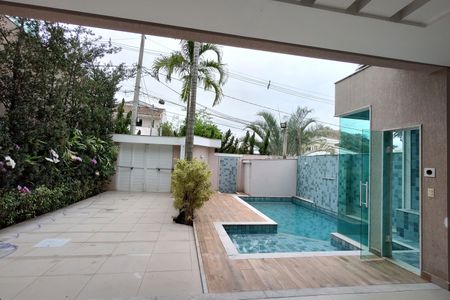 Casa de condomínio para alugar com 283m², 3 quartos e 2 vagasPiscina