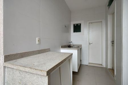 Casa de condomínio para alugar com 283m², 3 quartos e 2 vagasÁrea de Serviço