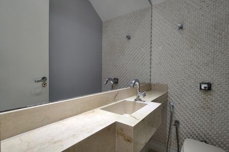 Casa de condomínio para alugar com 283m², 3 quartos e 2 vagas Casa de condomínio para alugar com 283m², 3 quartos e 2 vagasLavabo