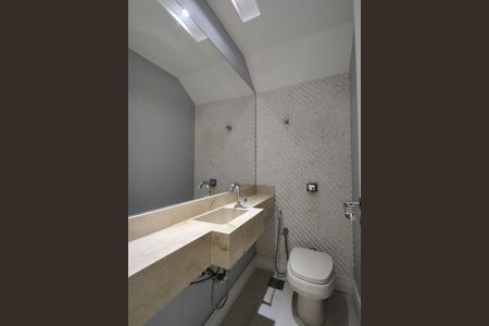 Casa de condomínio para alugar com 283m², 3 quartos e 2 vagasLavabo