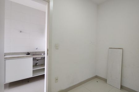 Casa de condomínio para alugar com 283m², 3 quartos e 2 vagas Casa de condomínio para alugar com 283m², 3 quartos e 2 vagasQuarto de Serviço