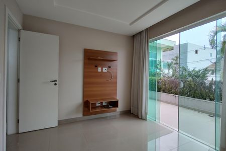 Casa de condomínio para alugar com 283m², 3 quartos e 2 vagasSuíte 3