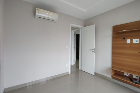 Casa de condomínio para alugar com 283m², 3 quartos e 2 vagasSuíte 3