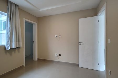 Casa de condomínio para alugar com 283m², 3 quartos e 2 vagasSuíte