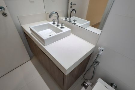 Casa de condomínio para alugar com 283m², 3 quartos e 2 vagas Casa de condomínio para alugar com 283m², 3 quartos e 2 vagasBanheiro da Suíte 1