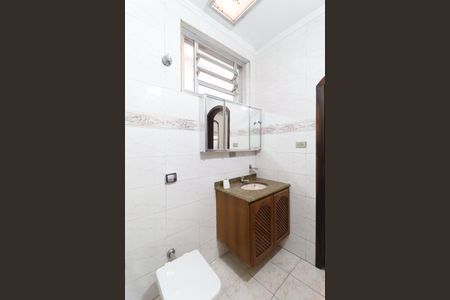 Casa à venda com 98m², 2 quartos e 2 vagasBanheiro Social